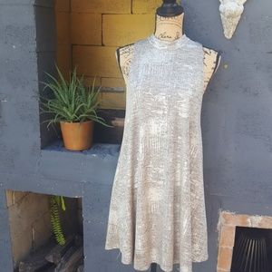 Audrey 3+1 silver metallic trapeze dress. Sz M. EUC